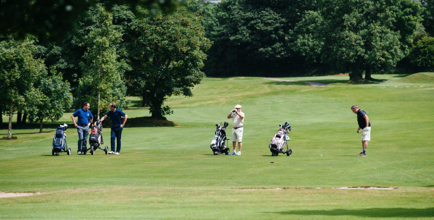 Waterford Fairway golfers 2048x1024